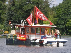 občerstvení uprostřed jezera Kleine Müggelsee